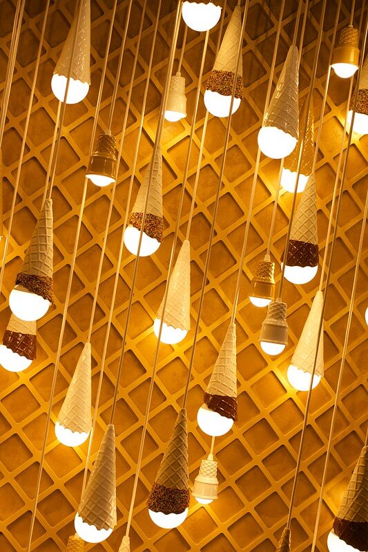 Ice Cream Cone Lights at Museum of Ice Cream / Flickr / Jen Gallardo
Link: https://flickr.com/photos/notoriousjen/29528221911/in/album-72157672605416312/