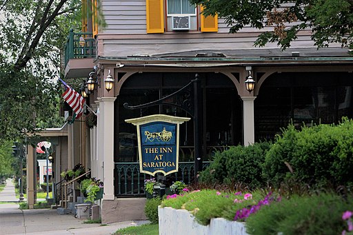 Outside view of The Inn at Saratoga / Wikimedia Commons / Tyler A. McNeil
Link: https://commons.wikimedia.org/wiki/File:The_Inn_at_Saratoga,_Saratoga_Springs,_New_York.jpg
