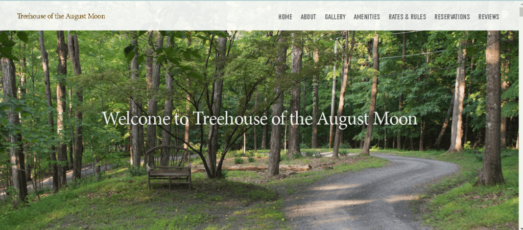 Homepage of the Treehouse of the August Moon website / treehousefortwo.com