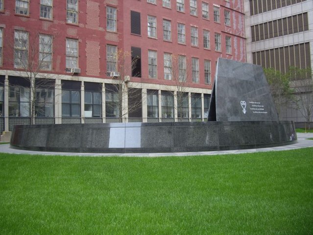 African Burial Ground National Monument / Wikipedia / Dmadeo 
Link: https://en.wikipedia.org/wiki/African_Burial_Ground_National_Monument#/media/File:African_Burial_Ground.jpg 
