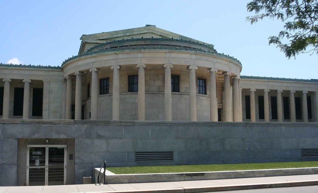 Outside view of Buffalo AKG Art Museum / Wikimedia Commons / Dave Pape
Link: https://commons.wikimedia.org/wiki/File:Albright-Knox_Art_Gallery_1.jpg
