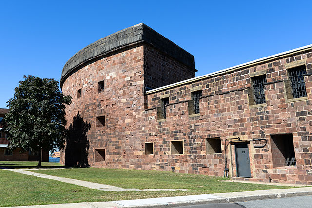 Exterior view of Castle Williams in Governors Island National Monument / Wikipedia / Fletcher6
Link: https://en.wikipedia.org/wiki/Governors_Island_National_Monument#/media/File:Castle_Williams_Facade.jpg 
