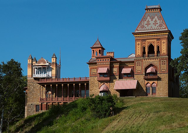 Olana State Historic Site / Wikimedia Commons / Netniks 
Link: https://commons.wikimedia.org/wiki/File:Olana,_August_2015.jpg 
