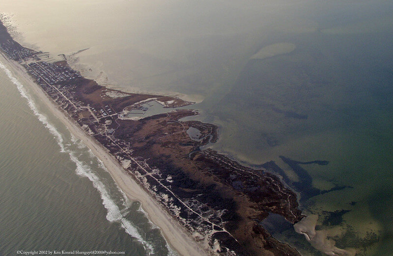 Top Shot View of the Long Barrier Islands by Long Island Beach / Flickr / Bluesguy from NY
Link: https://flickr.com/photos/8392121@N02/2099802168