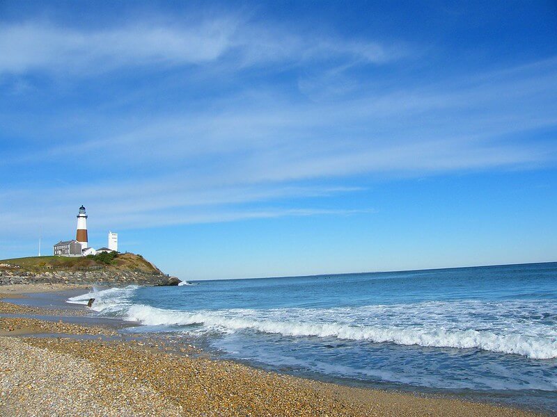 Beautiful Blue Waters, Fine Sand, and the Lighthouse of Montauk Long Island / Flickr / Stanley Zimney
Link: https://flickr.com/photos/stanzim/49593328431